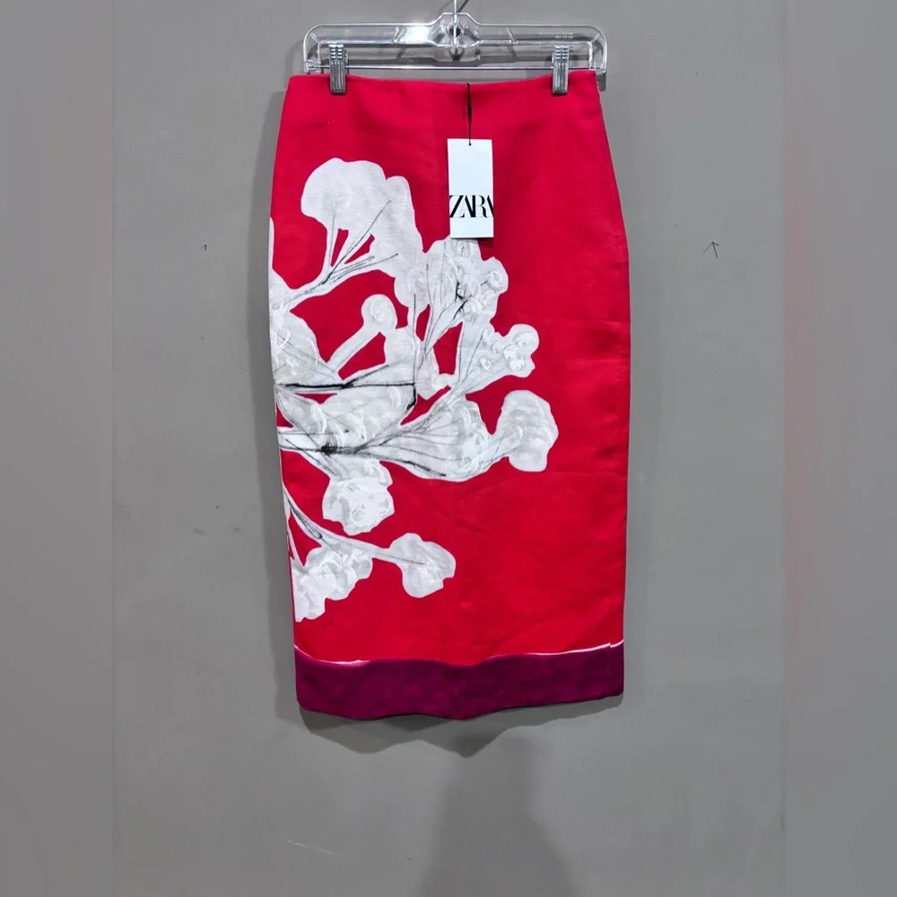 Zara Floral Pencil Skirt Red White Print Midi Linen Blend NWT Size S - Picture 3 of 6